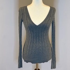 American Eagle Grey Cable knit Sweater Size Small